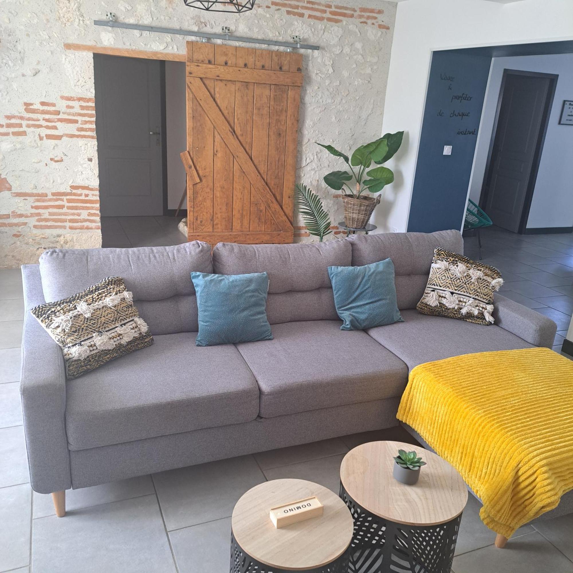 Villa Le Domaine Vesque à Saint-Pierre-de-Clairac Extérieur photo